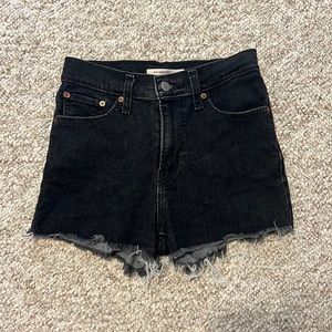 Levi’s High Rise Shorts Size 26